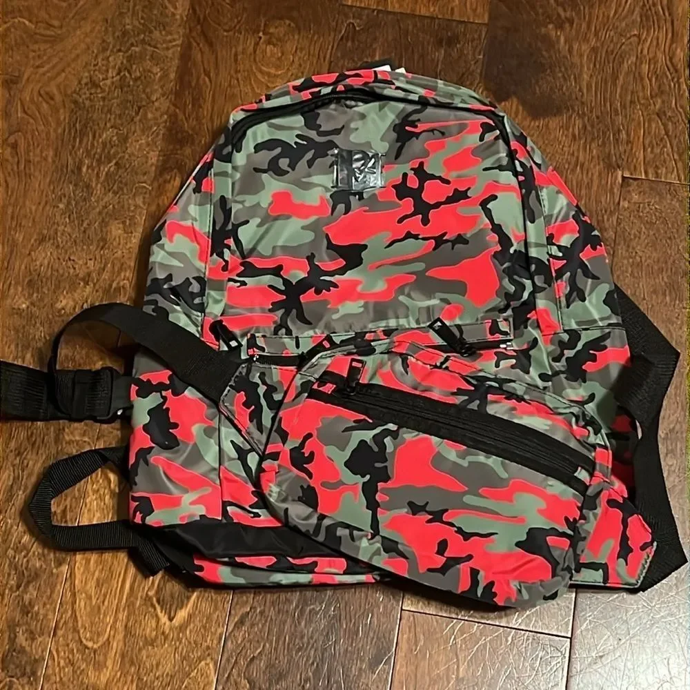 NWT Badgley Mischka Nylon Pink Camo Backpack w/ Removable Belt Bag‎